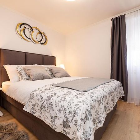 Apartment Miko Sveti Ivan Dobrinjski ภายนอก รูปภาพ