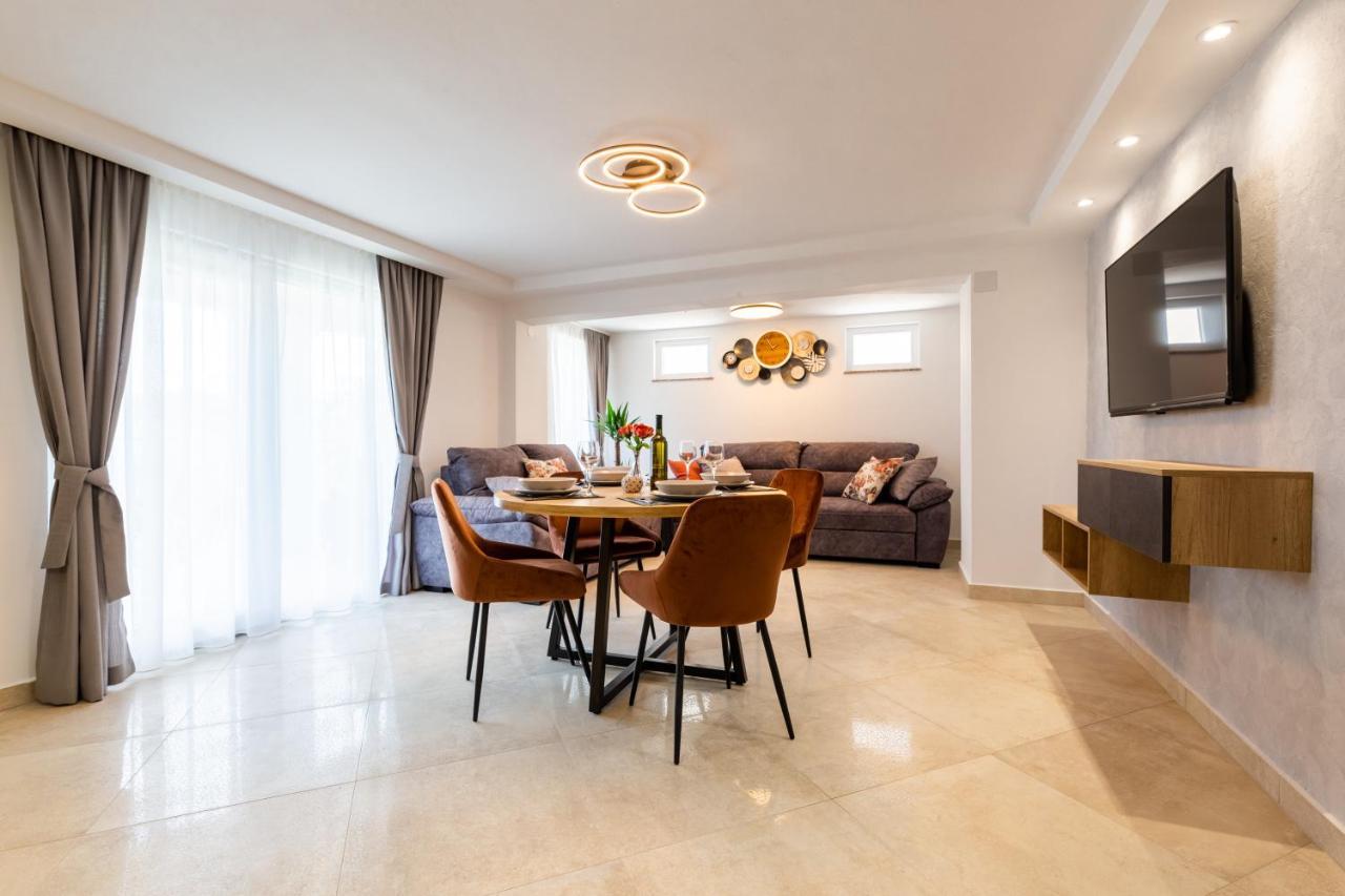 Apartment Miko Sveti Ivan Dobrinjski ภายนอก รูปภาพ