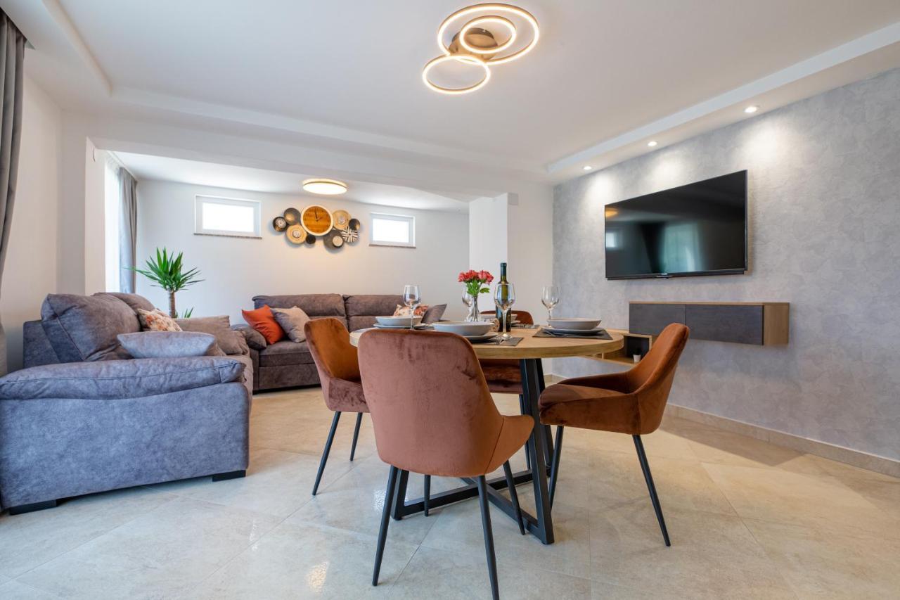 Apartment Miko Sveti Ivan Dobrinjski ภายนอก รูปภาพ