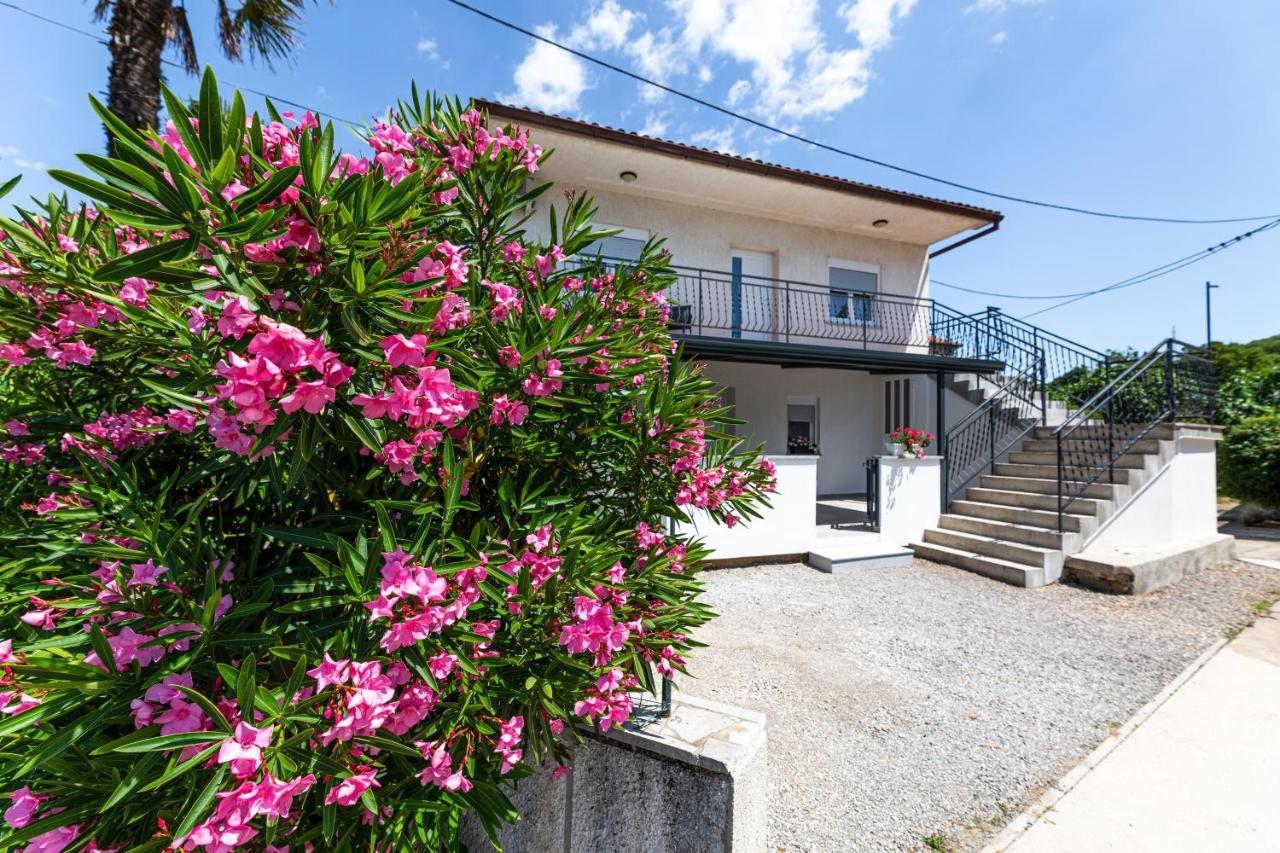 Apartment Miko Sveti Ivan Dobrinjski ภายนอก รูปภาพ