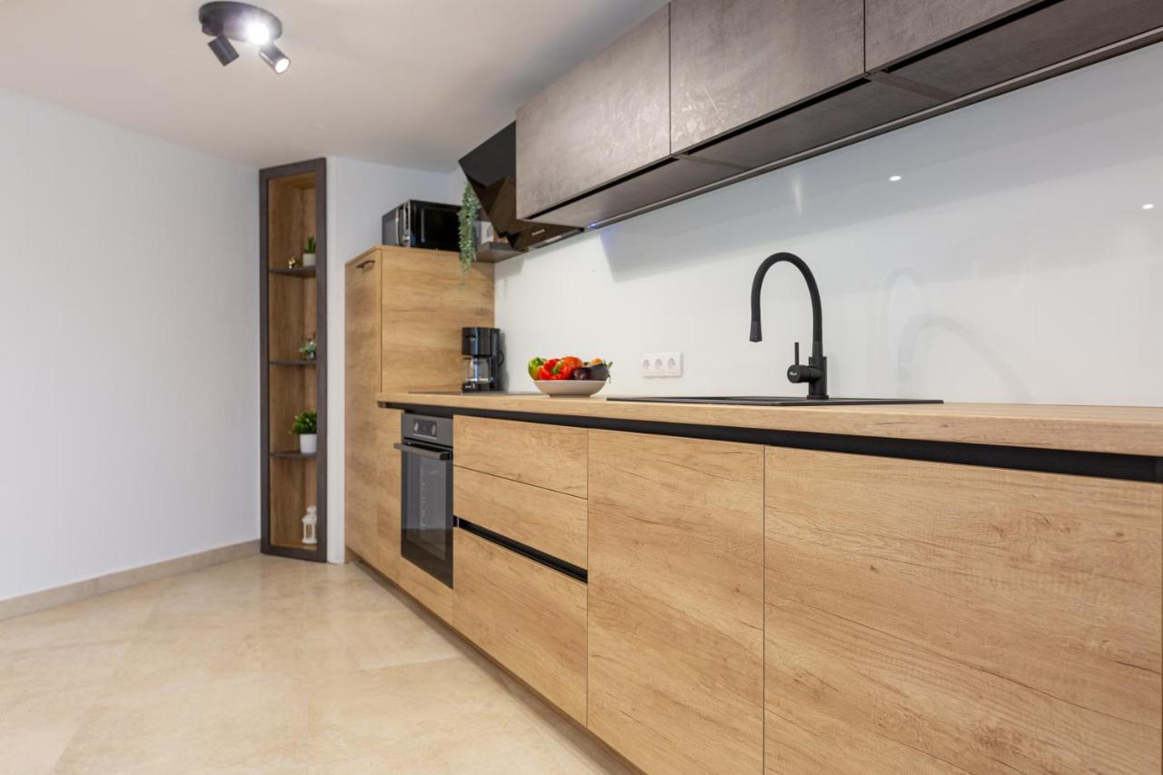 Apartment Miko Sveti Ivan Dobrinjski ภายนอก รูปภาพ